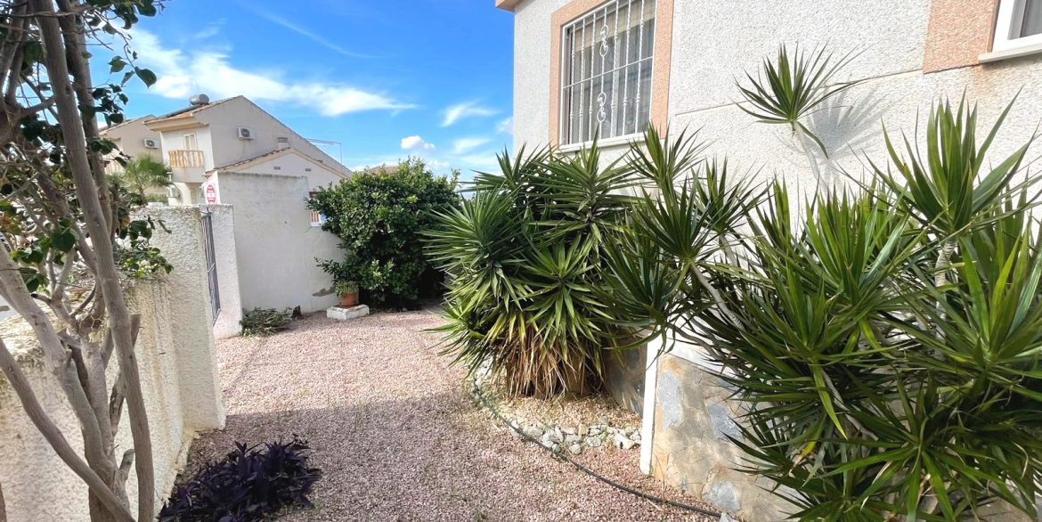 o_1j99s3e2nfi4hh81g9h1aah2hs2b