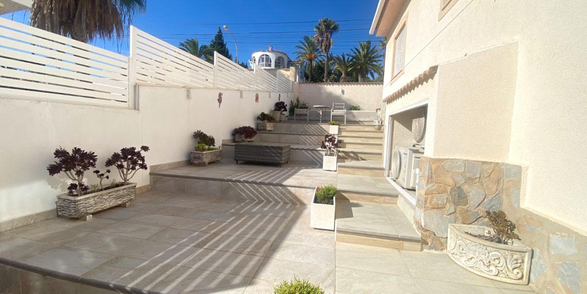 o_1j9a3jshm1ng41vbn1iofb04kb22v