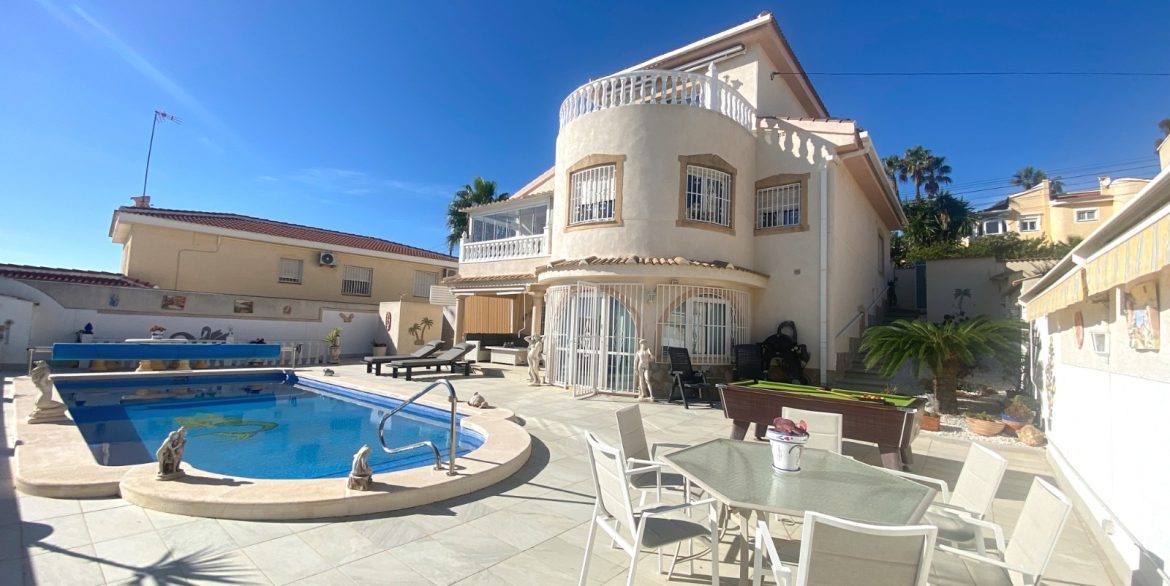 o_1j9a3jshmvb93d15111r8016s52r