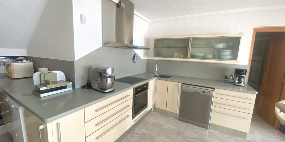 o_1j9a3jshn1gbnq735r3a0l1dc338