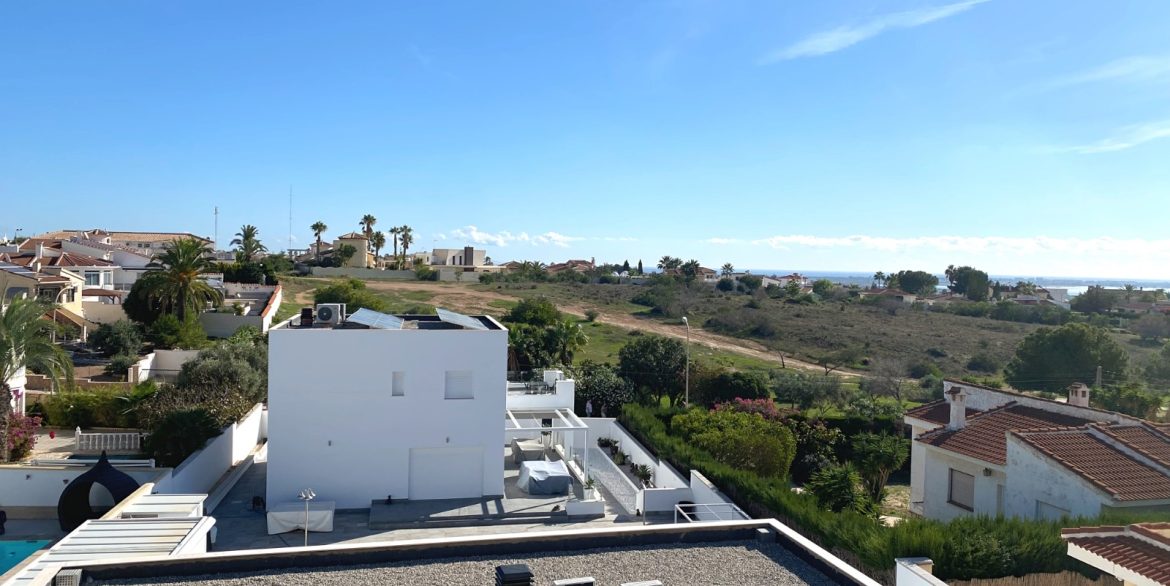 o_1j9a3jshnc0f10lf1qsc16rb1on746