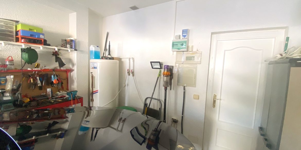 o_1j9a3jshnjd0frk17rsto31t9r33