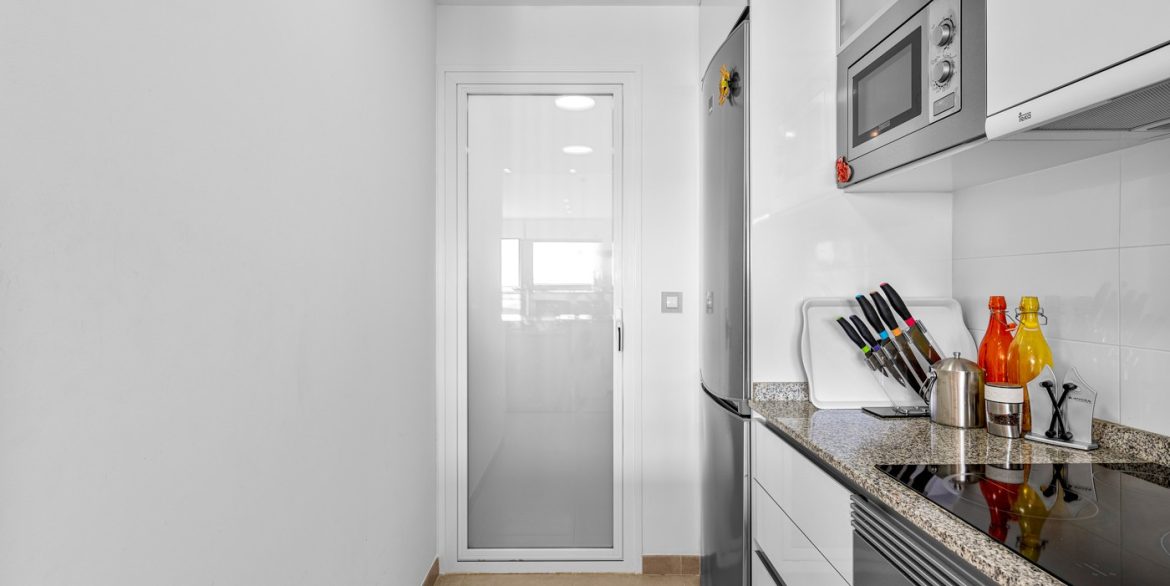 o_1j9cmq8kq17c911n1bqp84v1egr3a