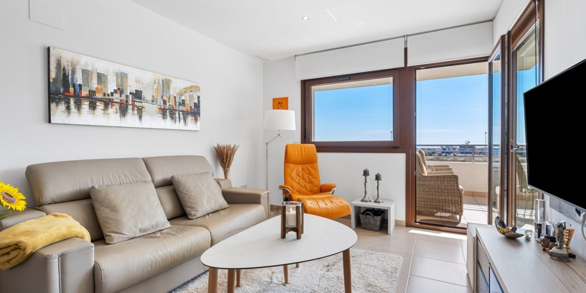 o_1j9cmq8kq1phl1m1afmmkqe1kt33