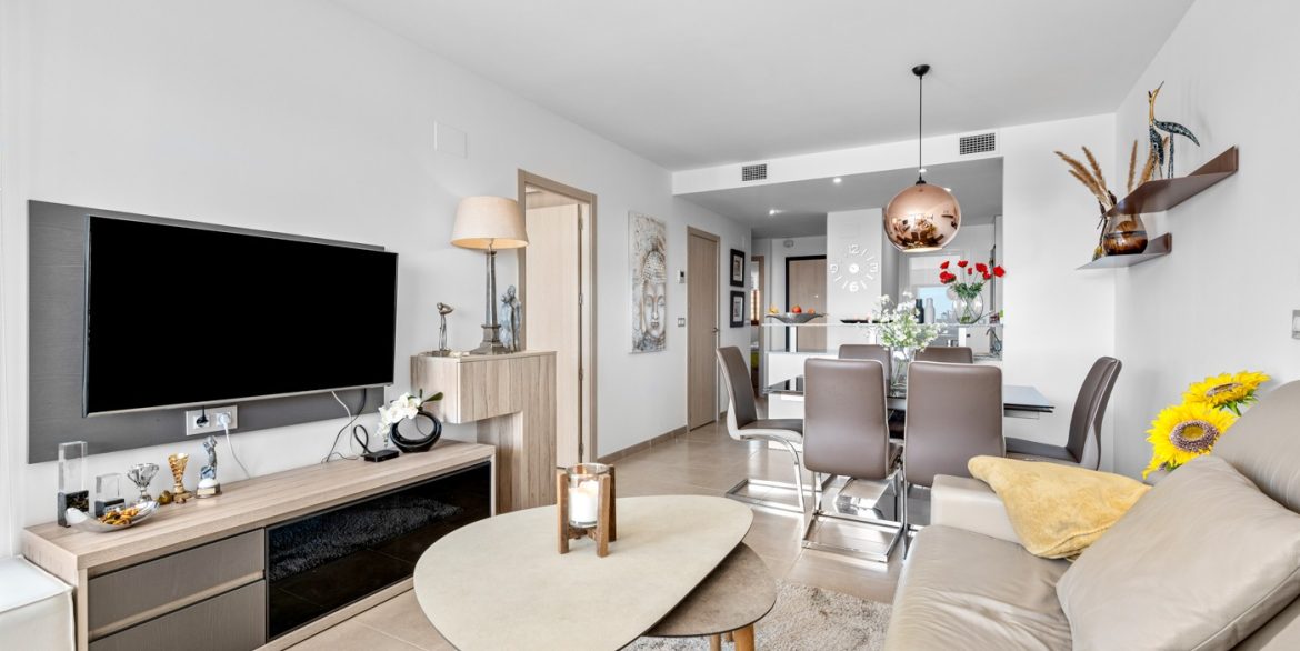 o_1j9cmq8kq1s4cmdi1vqg15r5133q38