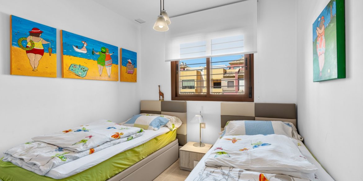 o_1j9cmq8kq1u5atra1em01qmh16h93j