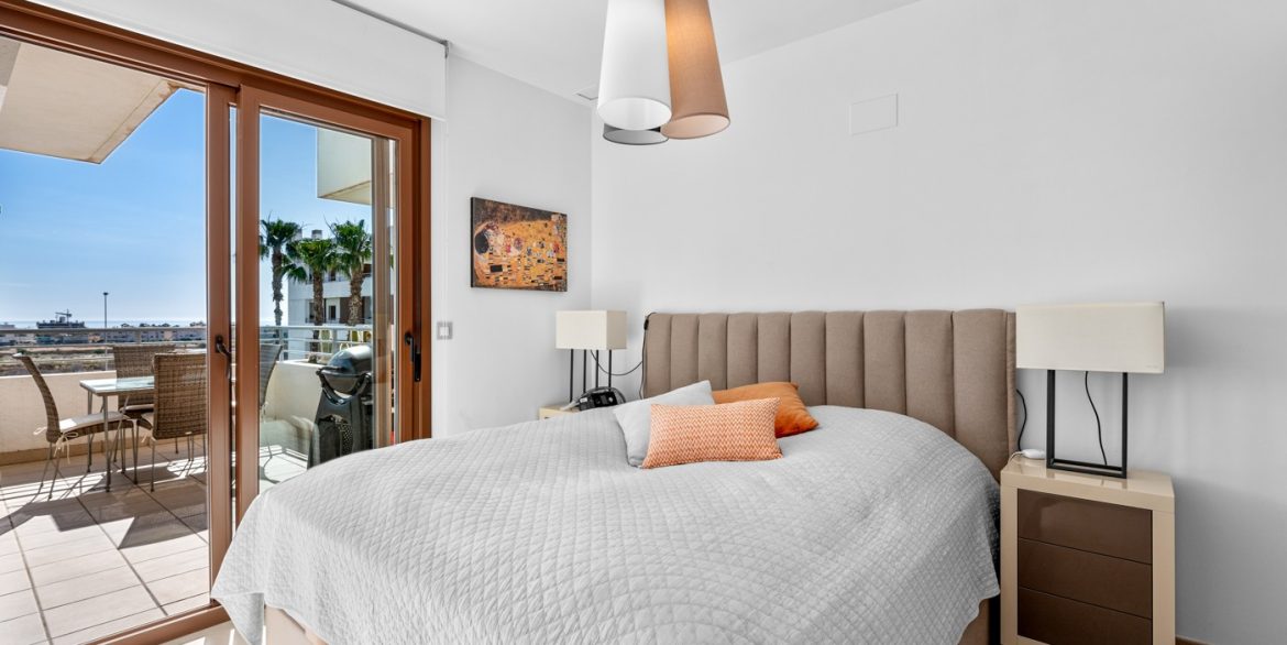 o_1j9cmq8kqahm1k4519knb9j8ts3d