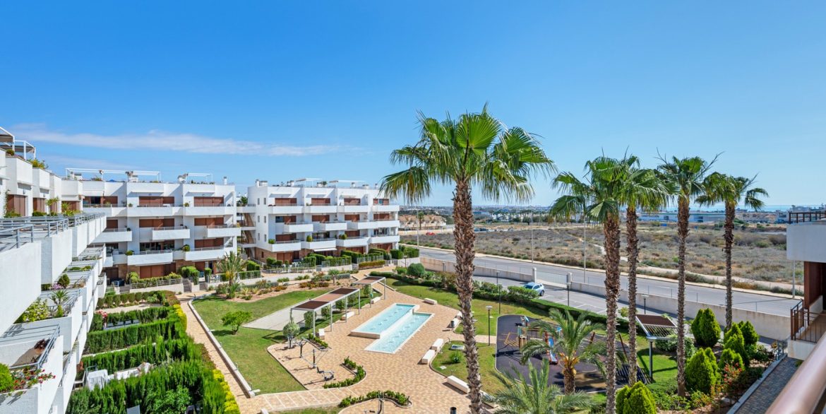 o_1j9cmq8kr17gi8qo1vk11fluqu541