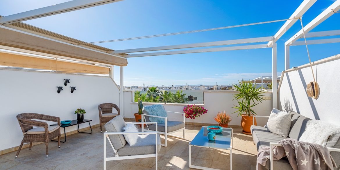 o_1j9mt3cvum9k1h4u1fjlklev6b32