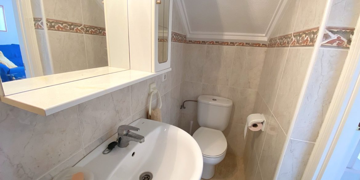 o_1j9s2jnrt1ntm6cs1svg4uc1sru2r