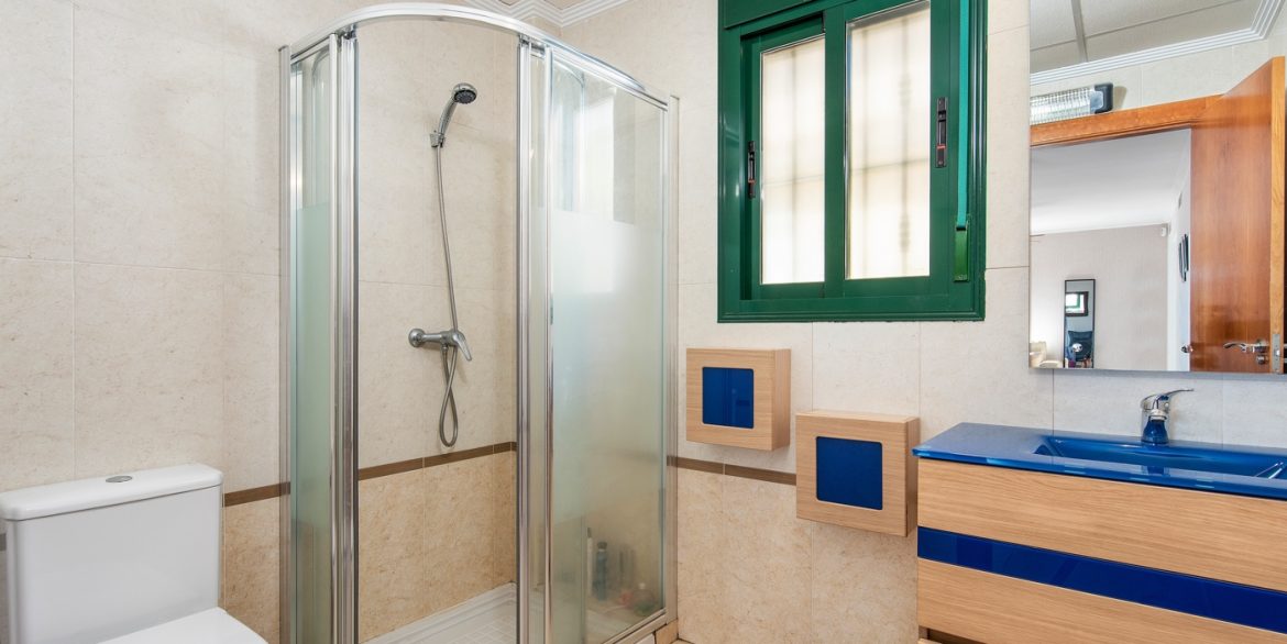 o_1ja0ukjtq16d2142i1pucf8a1blo2h