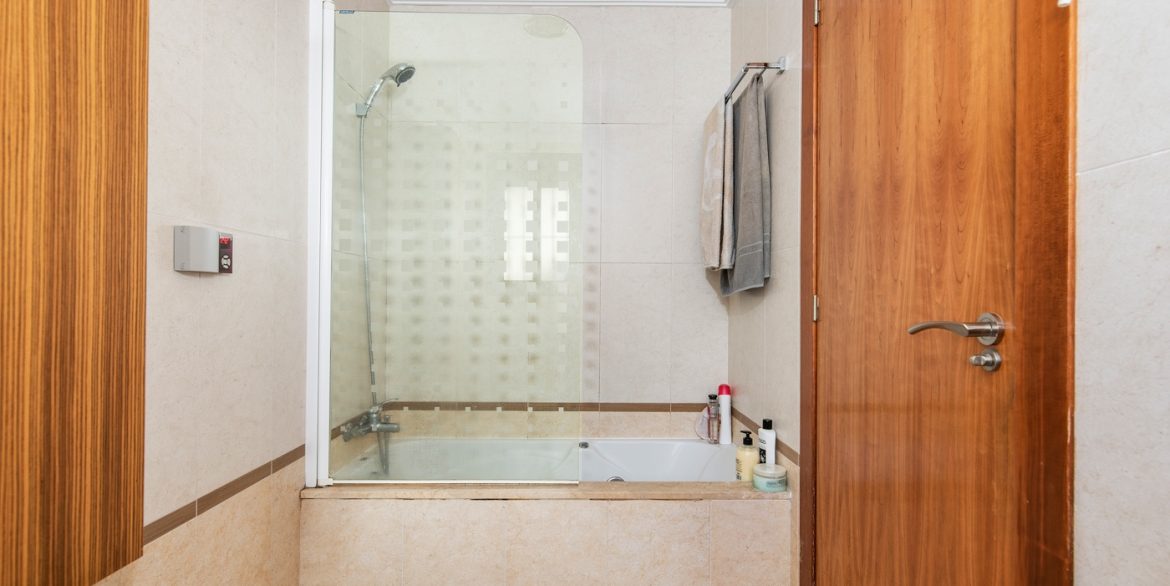 o_1ja0ukjtq28ml0h6r7hcc1v5e2k