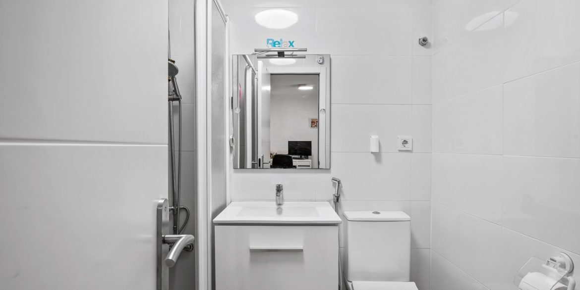 o_1jabahs9jmc8gtov421qib1o982f