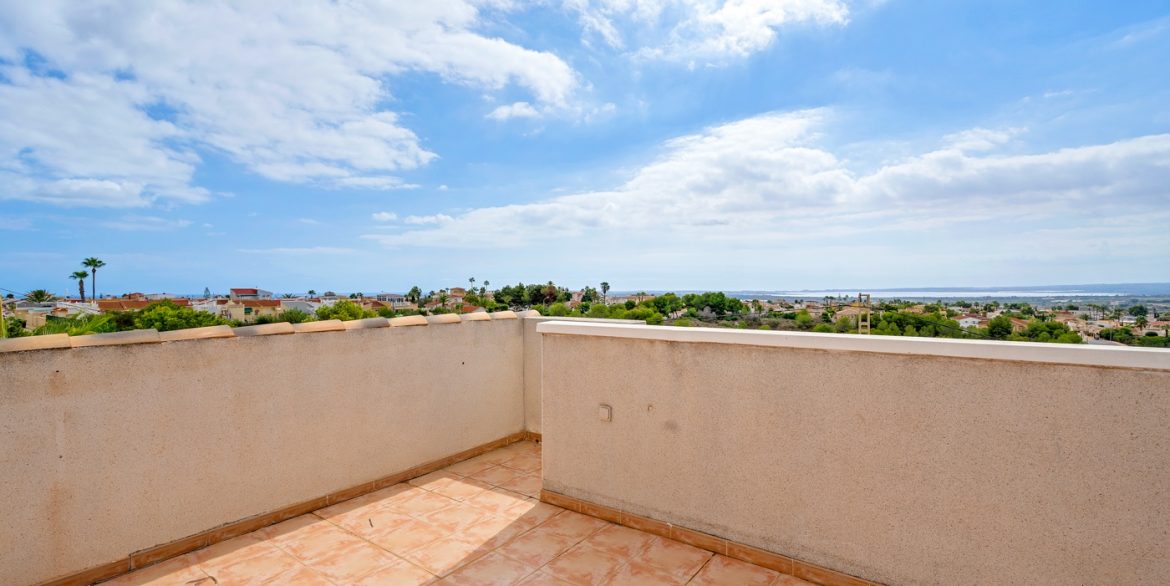 o_1jb000h5212c414keq9d1p74cs25k