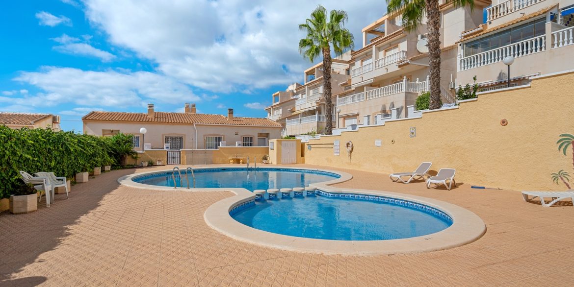 o_1jb000h53166lpo8ovo13f4128863