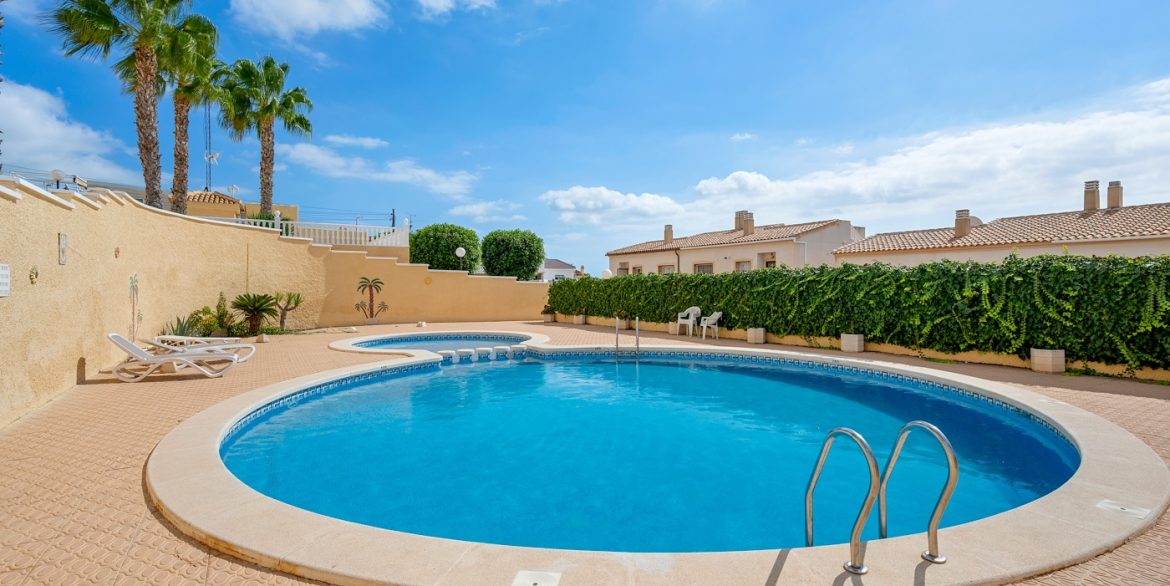 o_1jb000h5319331vppukc7h51jg65