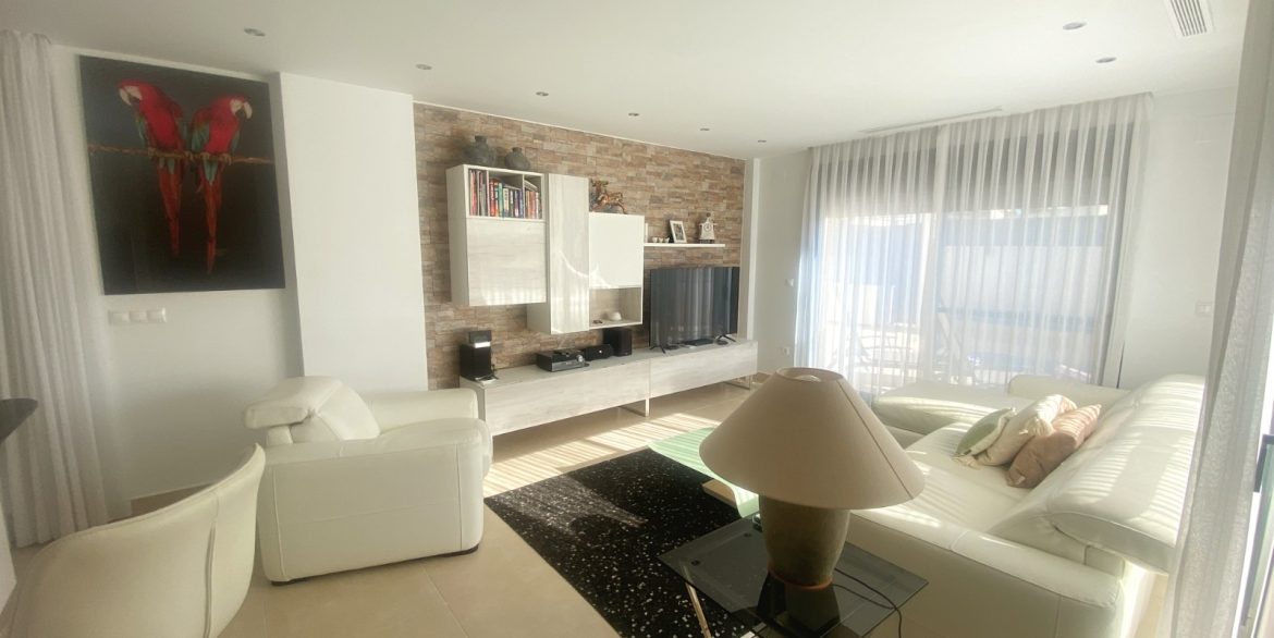 o_1jb58ui8t1aqa1fpo1dpngij1hcc3b