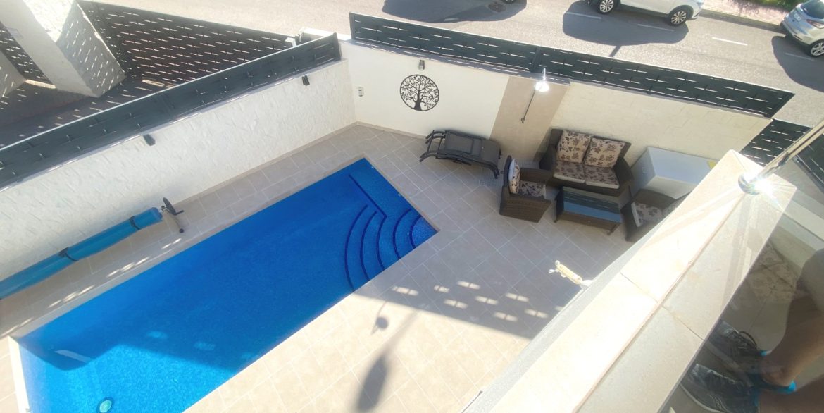 o_1jb58ui8t1jl7je91vfbhngku41