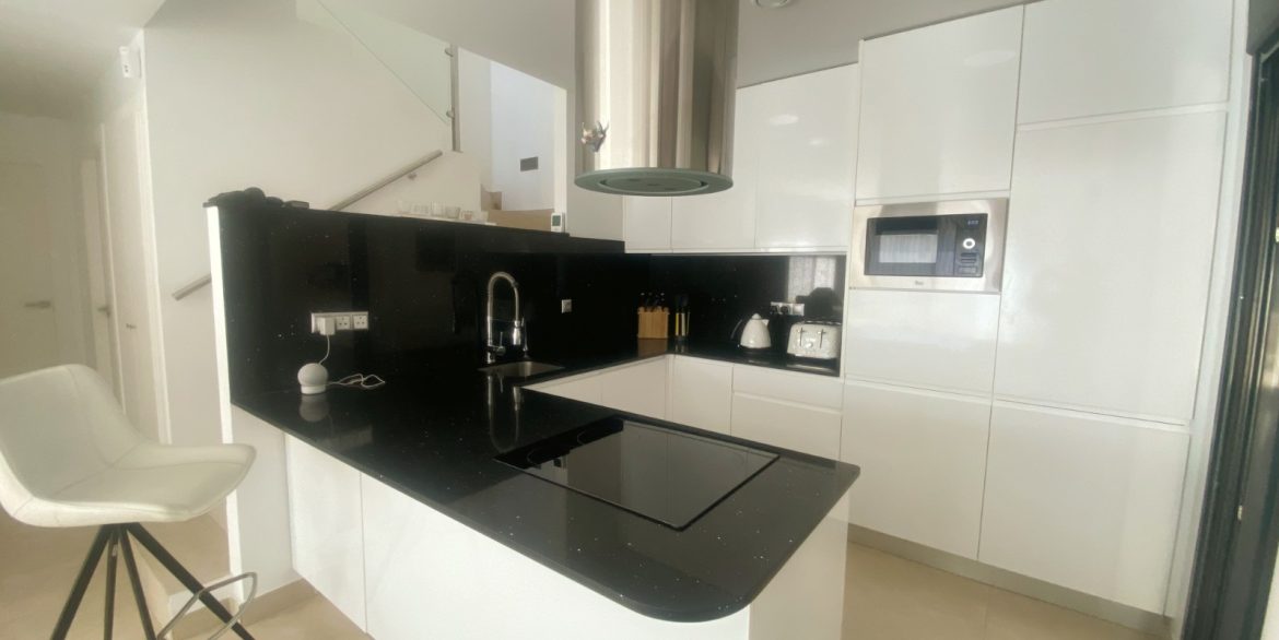 o_1jb58ui8t1ofh1nln164bkfk9o43f