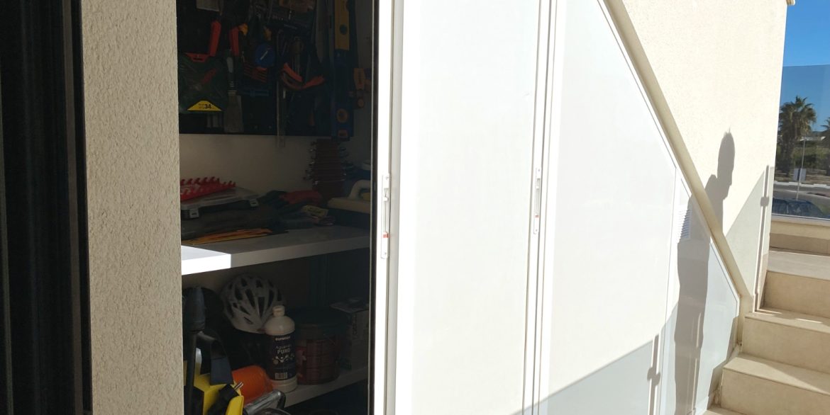 o_1jb58ui8tb2a1ren1n95kgs1qdv4e