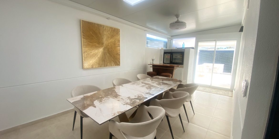 o_1jb58ui8tp8sqsfvgj1735aso3j