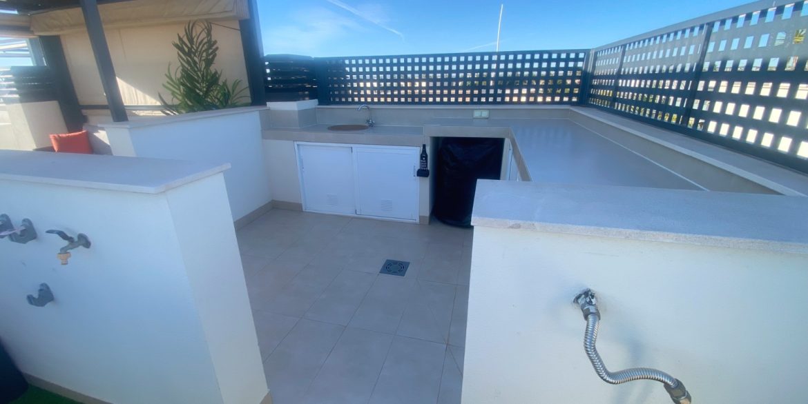 o_1jb58ui8tue71ie91et01vpe1vp148