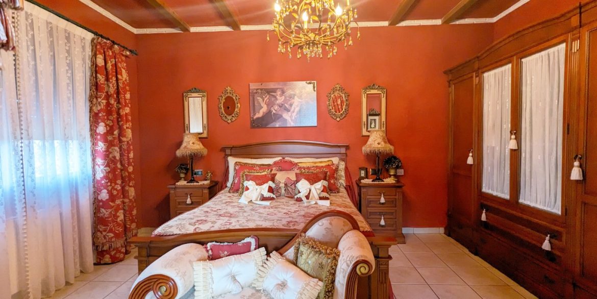 full_1252784_60468405