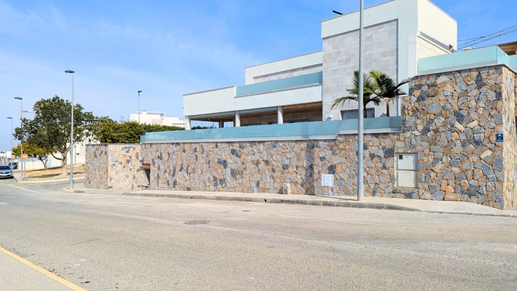 full_1428907_63995181