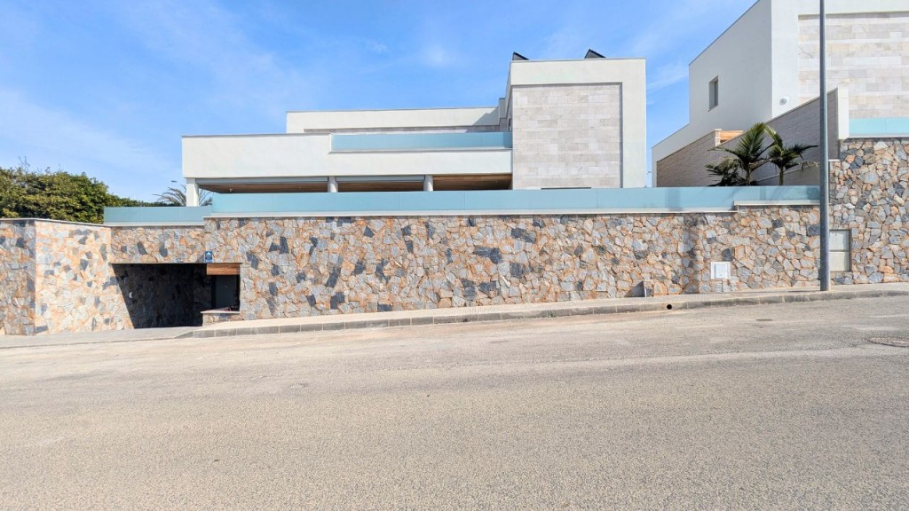 full_1428907_63995182