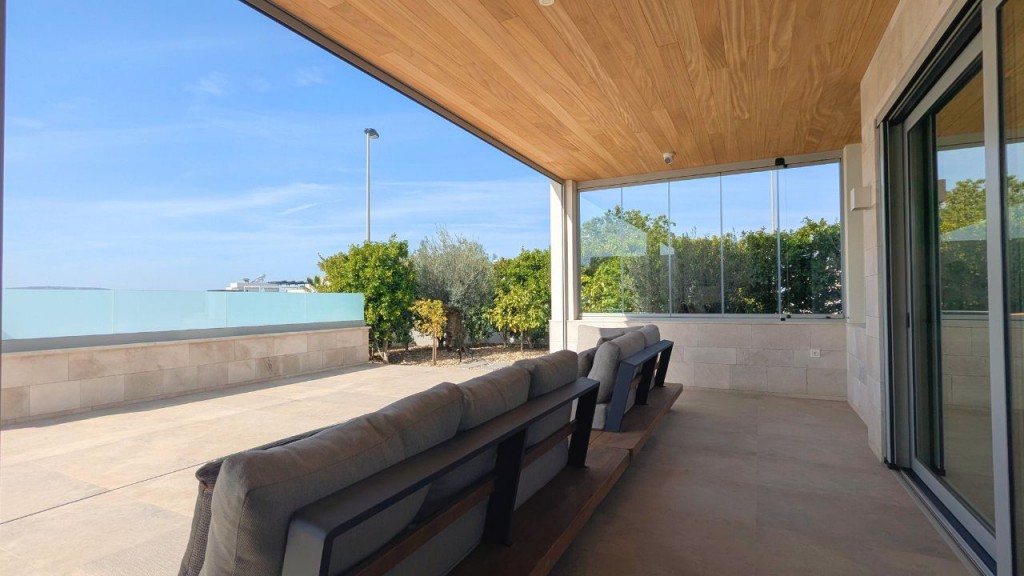 full_1428907_63995208