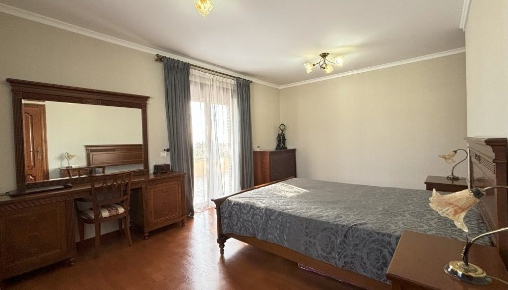 full_1464916_64811972