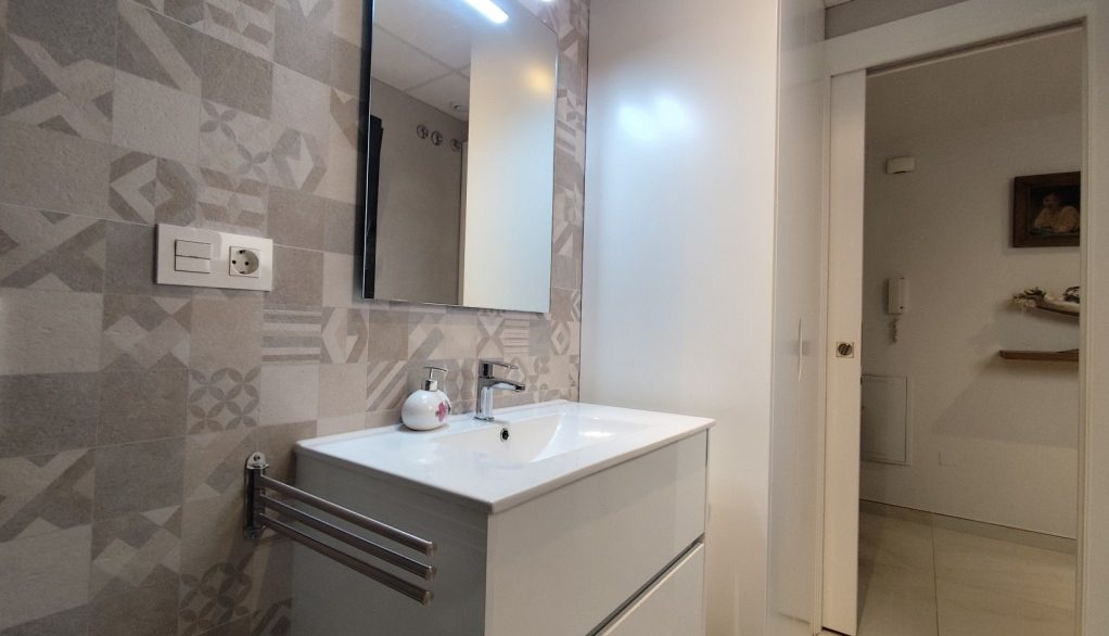 full_1471248_64972495