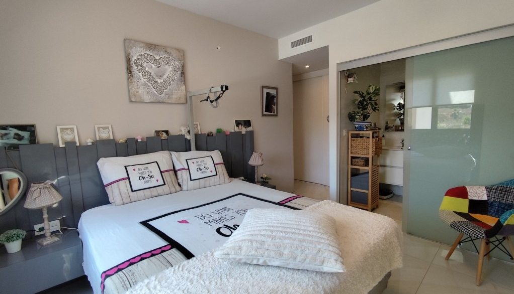 full_1471248_64972502