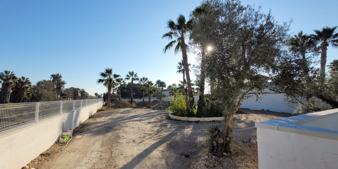 o_1go6c13re70115g01dq412kg1i193a