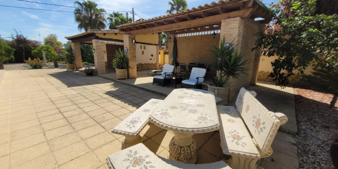 o_1gurv8d8sb701fue3421g901vdm26