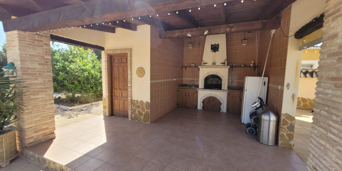 o_1gurv9kth3a41qskgn61rkoqcs3j