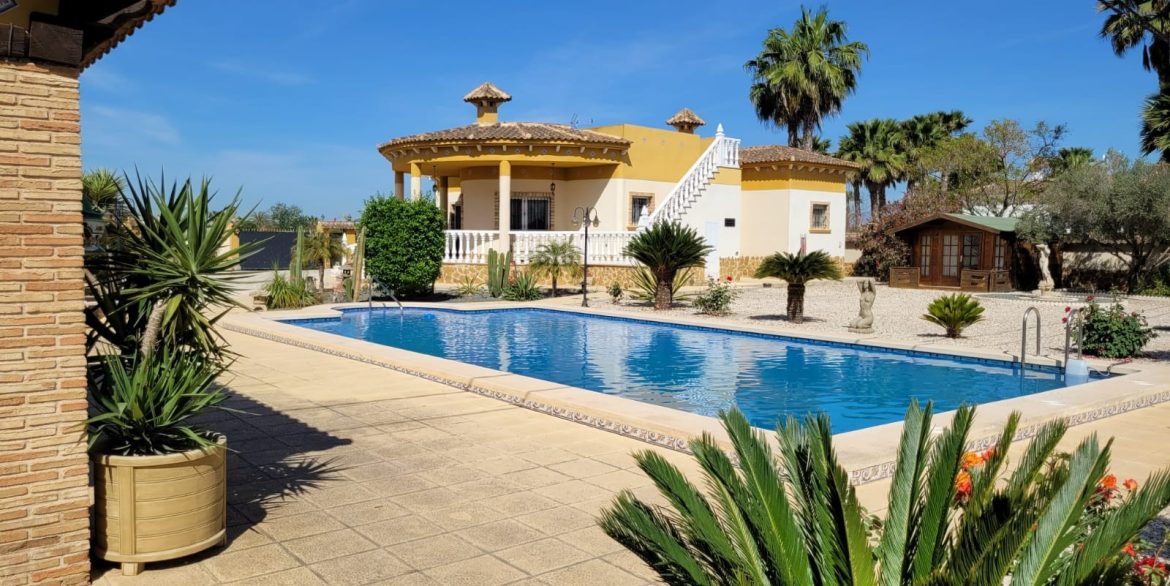 o_1gurvb8ao903161817hk17qigqc4k