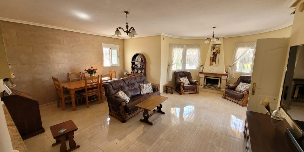 o_1gurvdtjs1dcc1frd5nn1tk42ud61