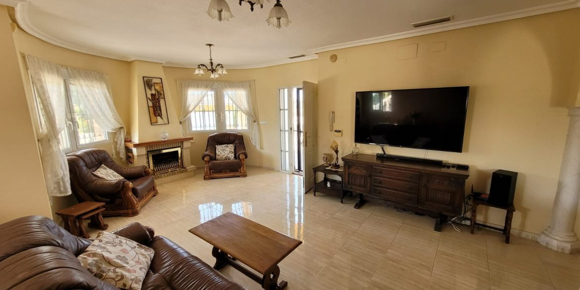 o_1gurvdtjsloq9kivqm17fla8965