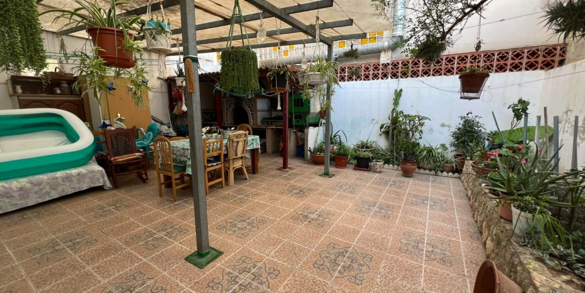 o_1hg8ppm9o2evv541smr1isi69c3h