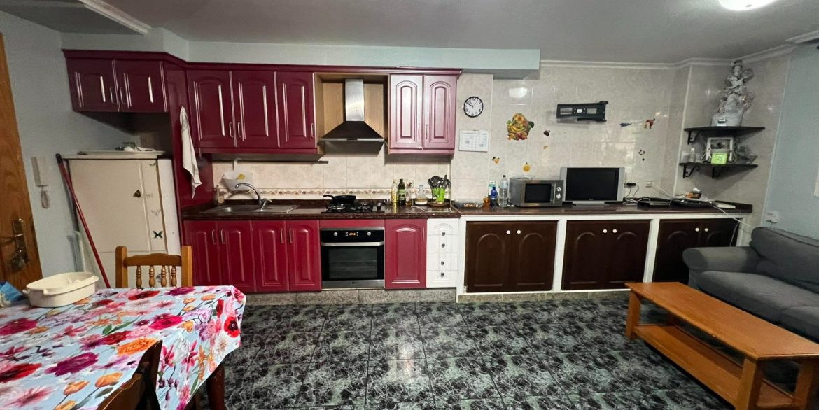 o_1hg8ppm9o9ar1ukq1vgf1mkila63g