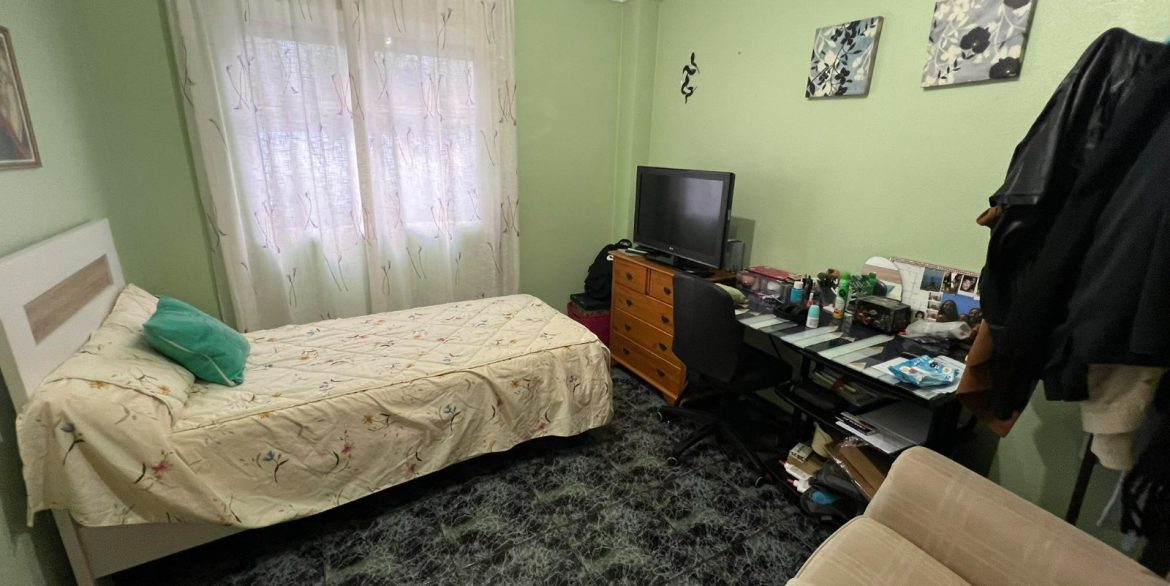 o_1hg8ppm9ocdo629n0e1vjp148132