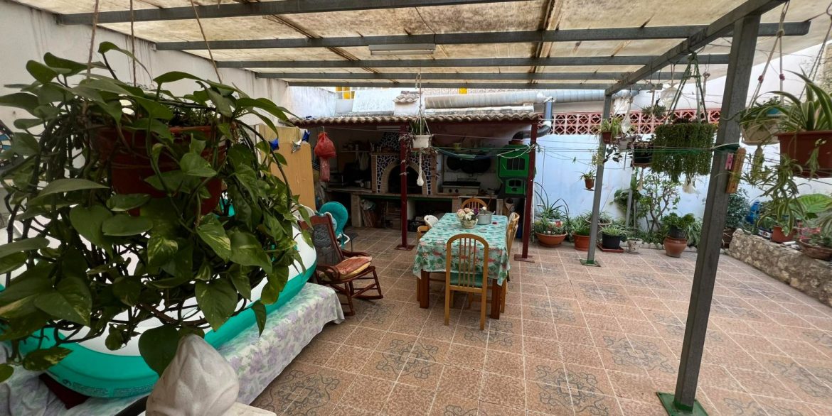 o_1hg8ppm9ocff1o1t1mu732j1c793s