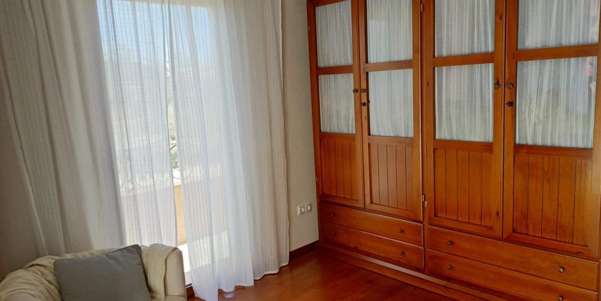 o_1i7iibq11b949hm112hfha49424