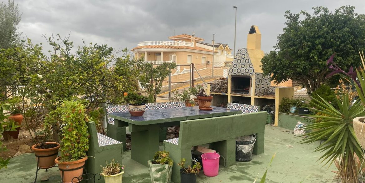 o_1i84mau061rih1hul1q371ckugvd23