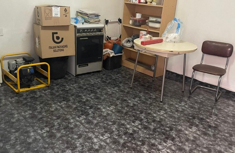 o_1ijdiqb52ho518ph1raufp8tqg26