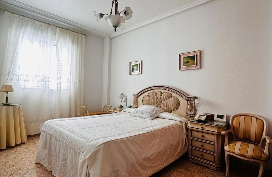 o_1iru4j3dtm0916ek1k4t1jobt732n