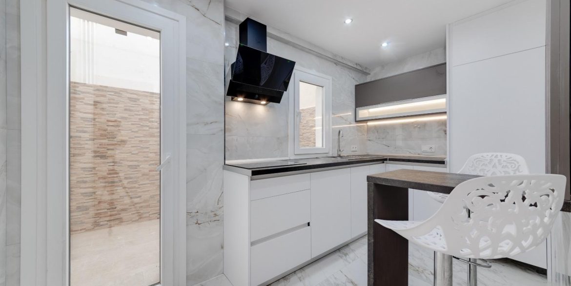 o_1iru73sf61c9bl3btbup35i622d