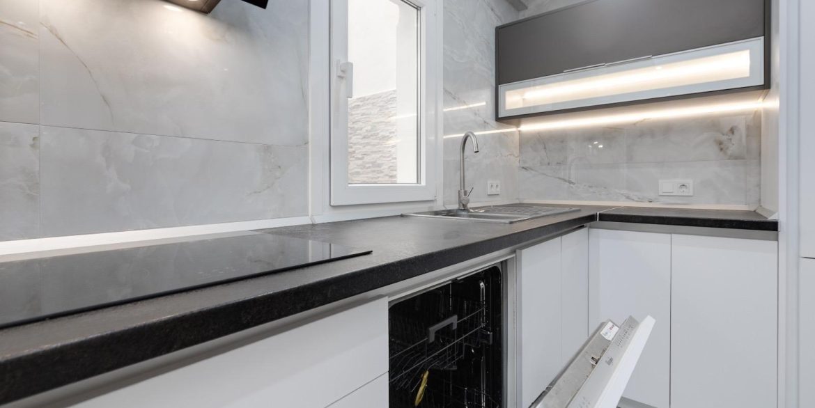 o_1iru73sf61d9hdesvtc1bqsnal2e