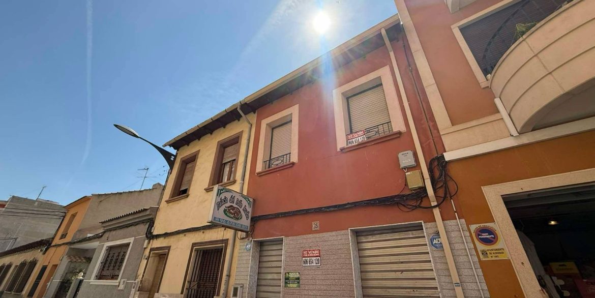 o_1iru7b6q71t0v18eai015us2942s